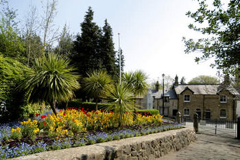 Mold Bailey Hill Entrance